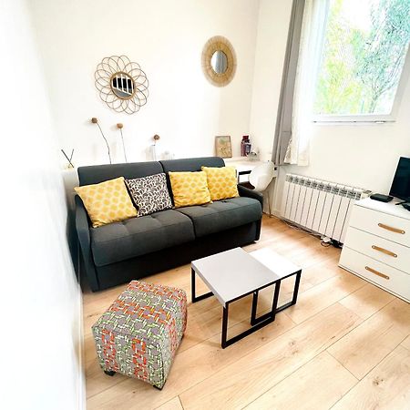 Jolie Mini Maison Lovely Tiny House Vitry-sur-Seine Kültér fotó