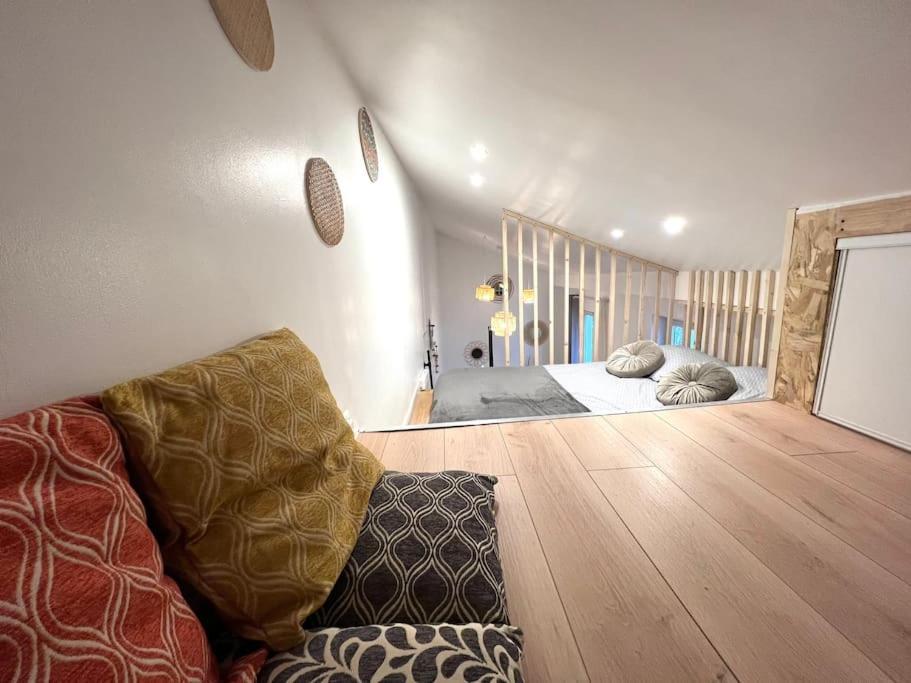 Jolie Mini Maison Lovely Tiny House Vitry-sur-Seine Kültér fotó