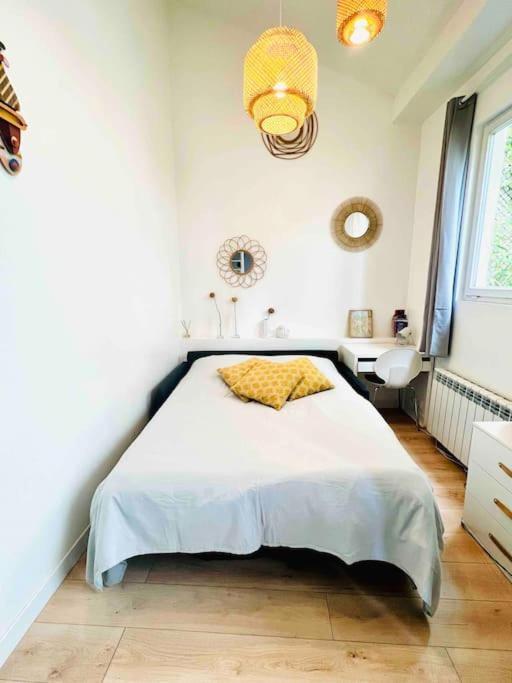 Jolie Mini Maison Lovely Tiny House Vitry-sur-Seine Kültér fotó