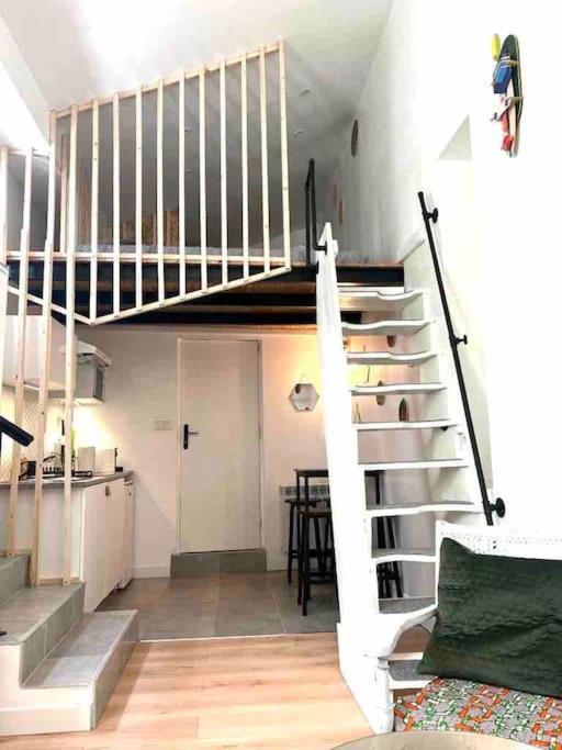 Jolie Mini Maison Lovely Tiny House Vitry-sur-Seine Kültér fotó