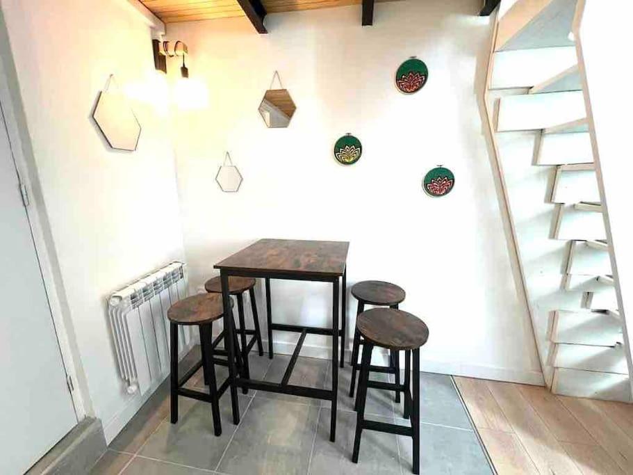 Jolie Mini Maison Lovely Tiny House Vitry-sur-Seine Kültér fotó